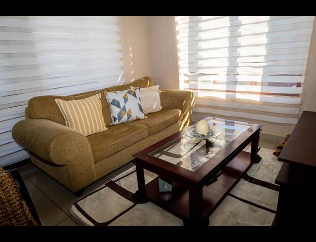 2 BEDROOM TOWNHOUSE FOR SALE IN WINCHESTER HILLS